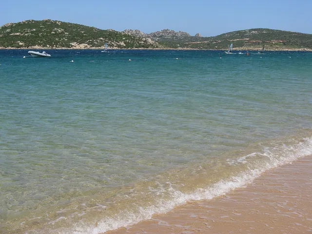 Porto Pollo e Isuledda nel territorio di Palau