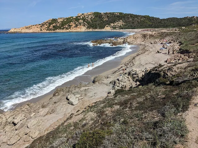 Spiagge e promontorio di Monti Russu nel territorio di Aglientu