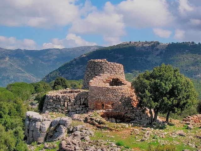 Nuraghe Serbissin Osini