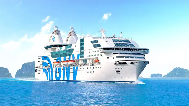 Nave traghetto diretta a Porto Torres